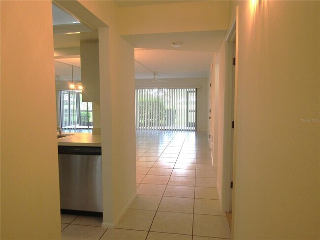 Building Photo - 2973 Taywood Meadows