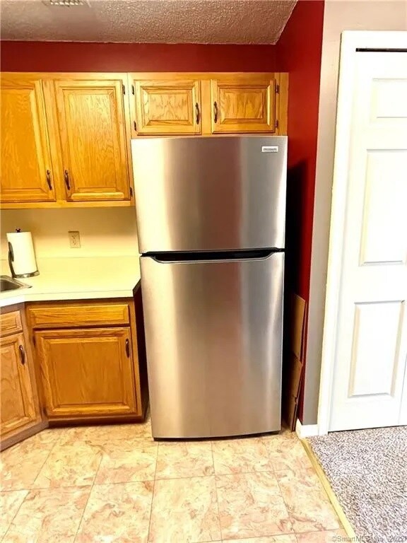 Building Photo - 1611 Twin Circle Dr