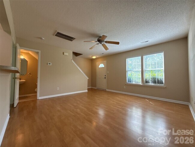 Building Photo - 3402 Southern Ginger Dr