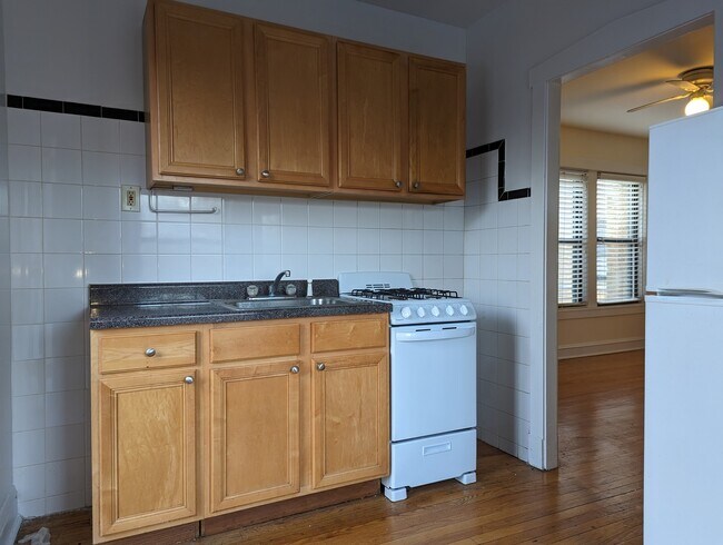 Building Photo - 2649.5 N Spaulding Ave
