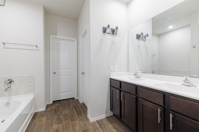 Building Photo - 4438 Andorno Dr