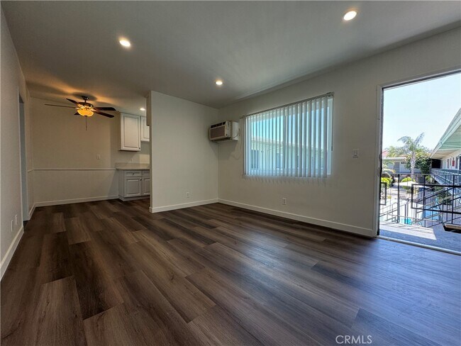 Building Photo - 7745 Laurel Canyon Blvd