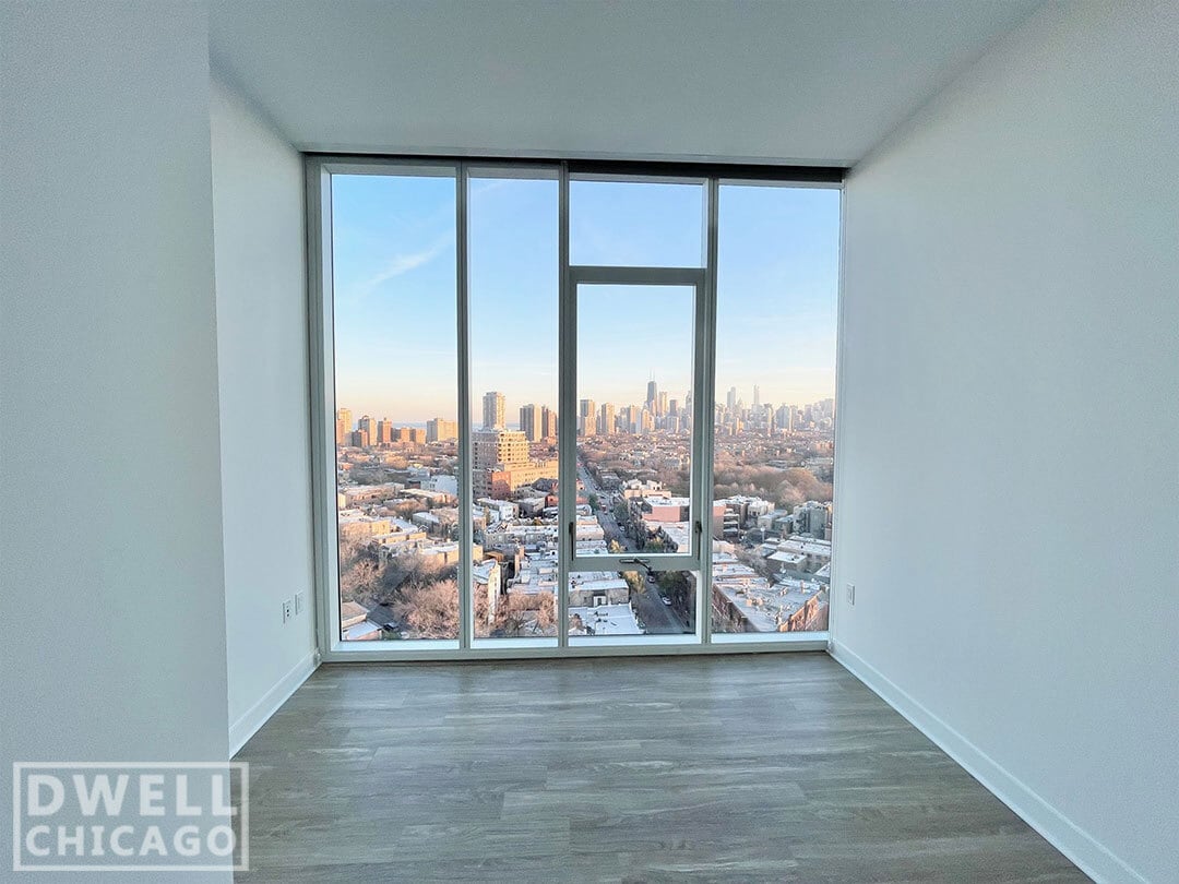 Building Photo - 2337 N Lincoln Ave