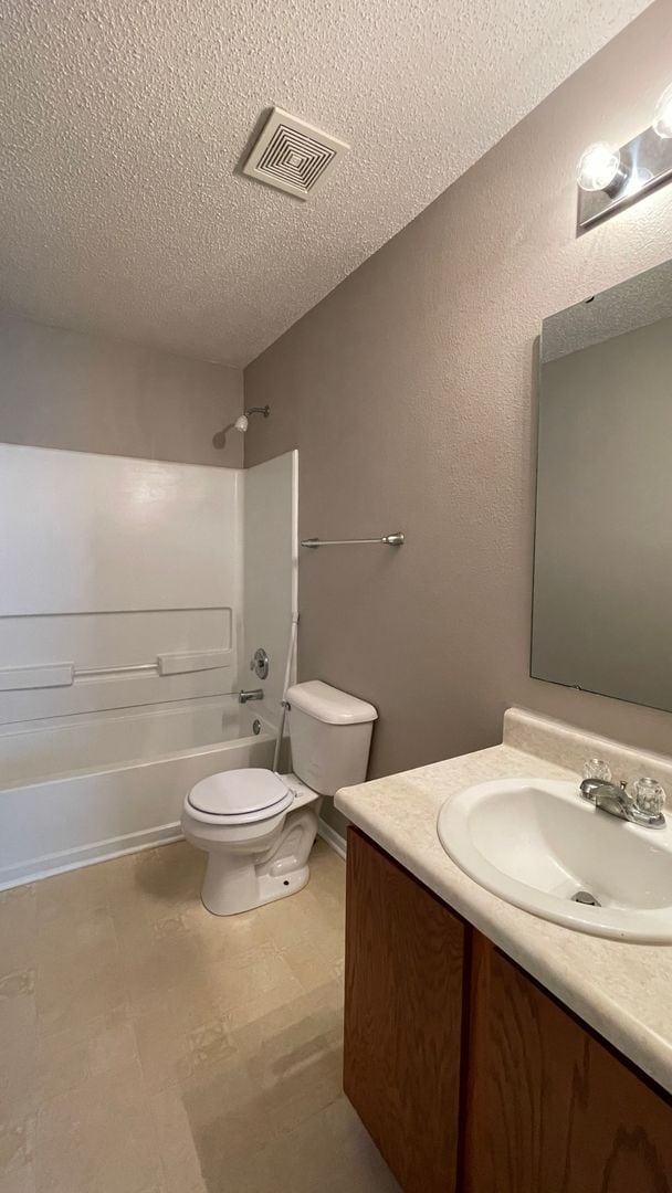 Building Photo - 3 Bedroom, 2.5 Bath Home Located in South Lafayette