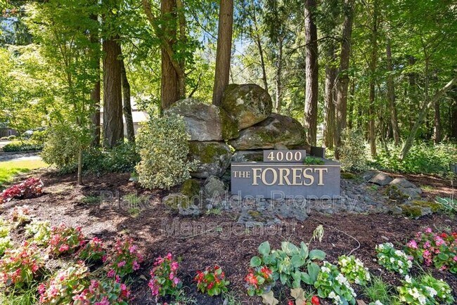 Building Photo - 4000 Carman Dr