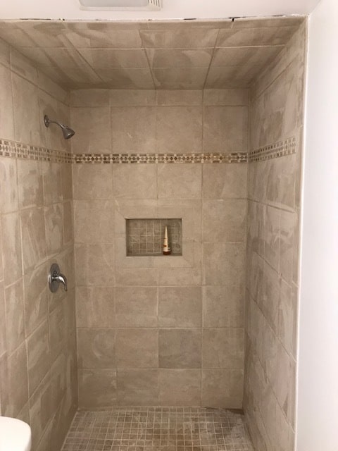 Building Photo - 512 E Broadway St