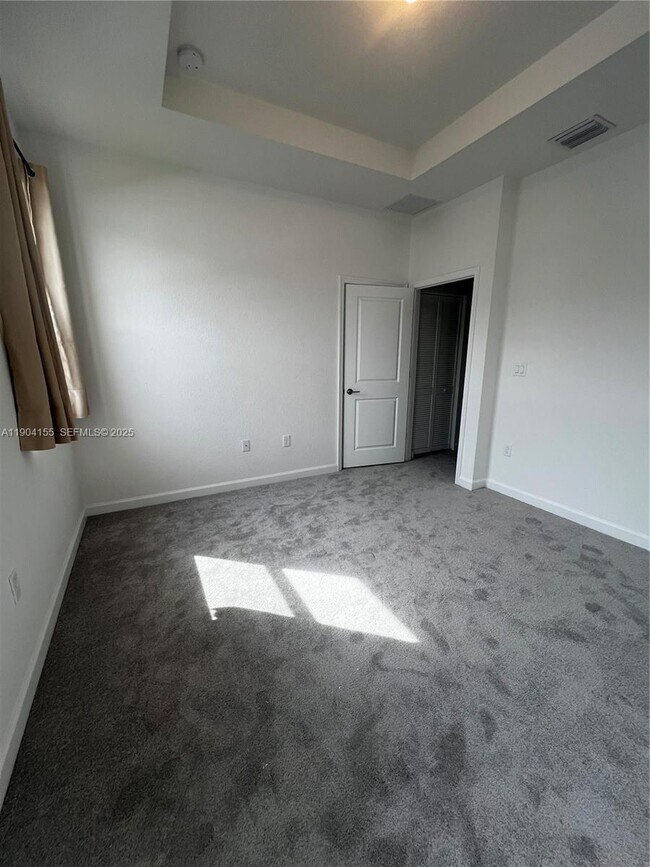 Building Photo - 23035 SW 129th Ave