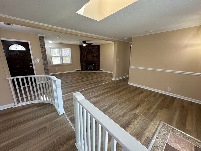 Building Photo - Charming Renovated 3 Bedroom, 1.5 Bath Home located off Hwy 87 on a 1 Acre lot.