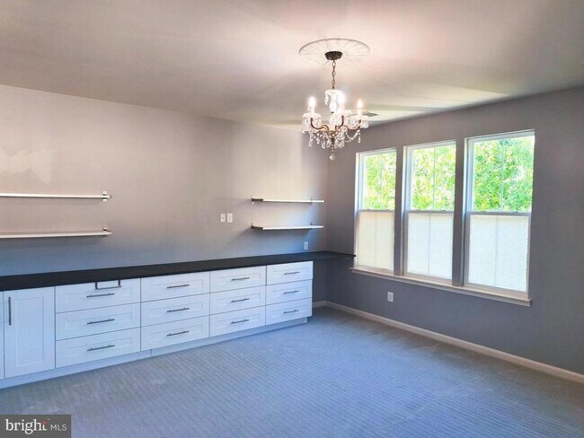 Building Photo - 42274 Winter Haven Dr
