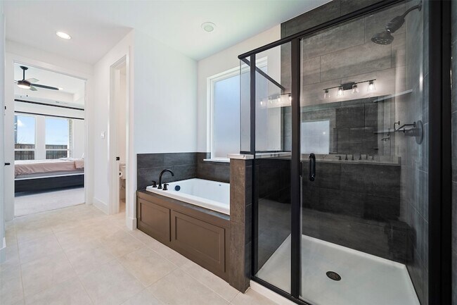 Building Photo - 120 Tornillo Dr