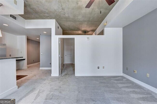 Building Photo - 44 Peachtree Pl NE