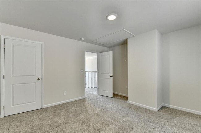 Building Photo - 1661 Silver Crst Wy