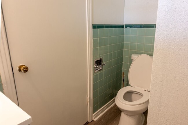 Building Photo - Location!! Deep in the heart of Tyler!