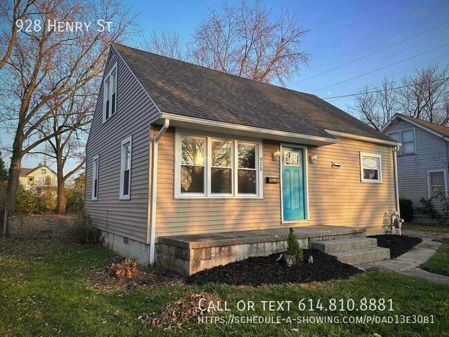 Building Photo - 928 Henry St