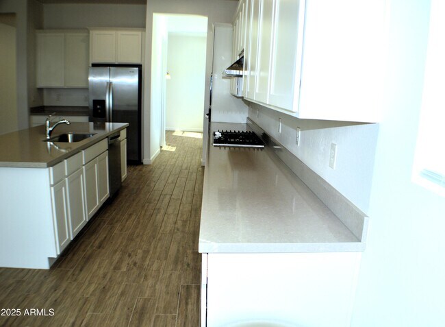 Building Photo - 22621 E Lords Wy