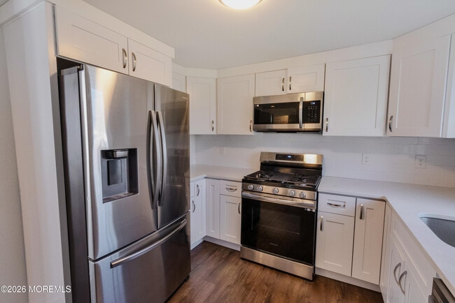 Building Photo - 26 Toms River Rd