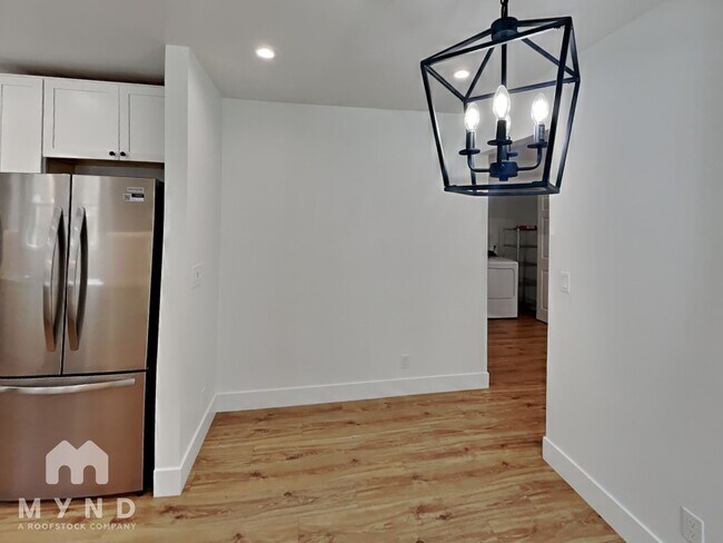 Building Photo - 3732 Buell St