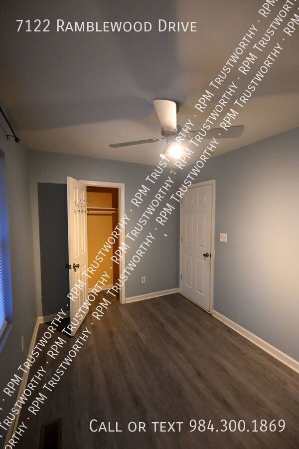 Building Photo - 7122 Ramblewood Dr