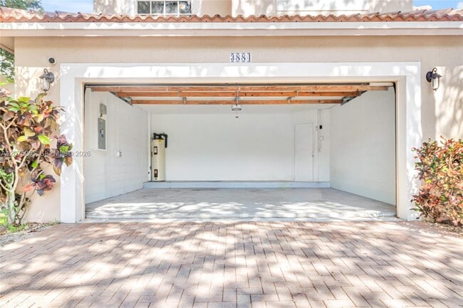 Building Photo - 3884 NW 63rd Terrace