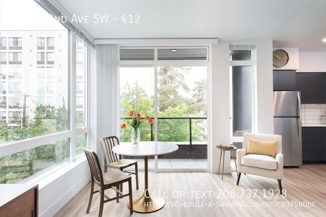 Building Photo - Luxury Studio in West Seattle off Californ...