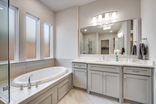 Building Photo - 4080 Freeman Way