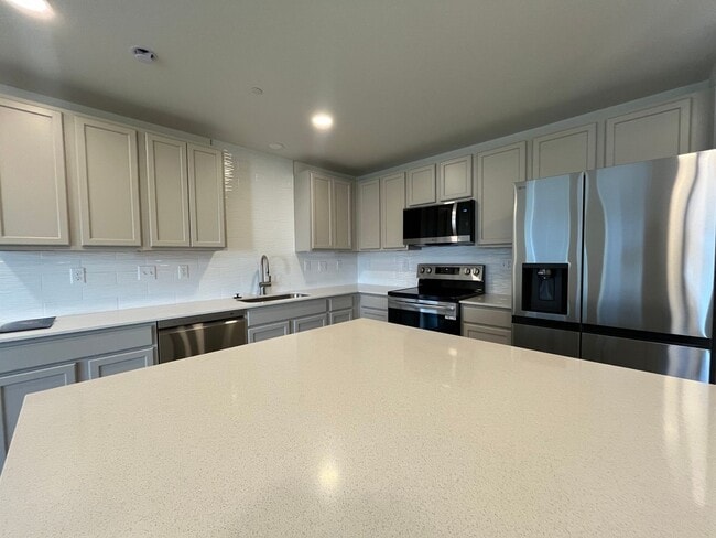 Building Photo - Brand New Home in Mosaic