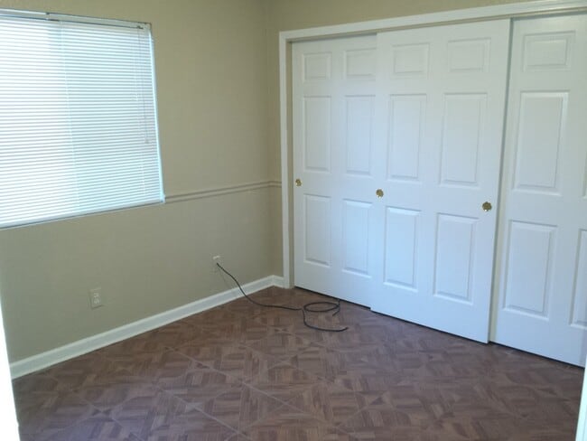 Building Photo - drift3190