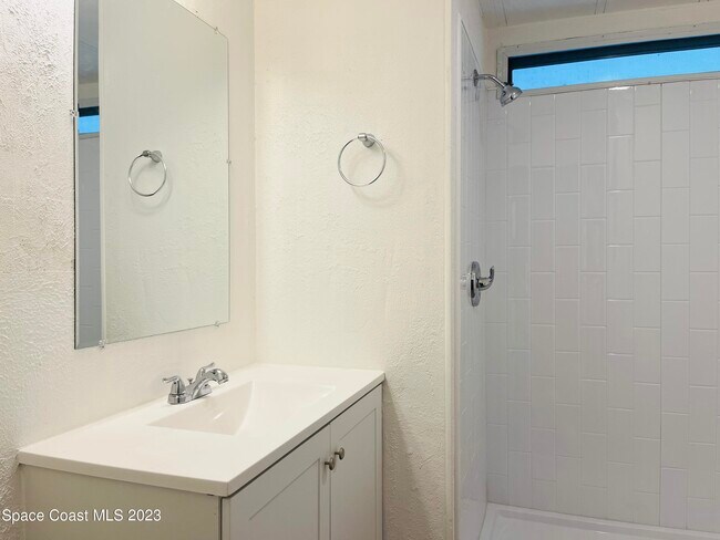 Building Photo - 530 Kimberly Cir