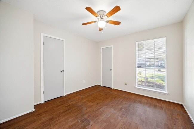 Building Photo - 13746 Drakewood Dr