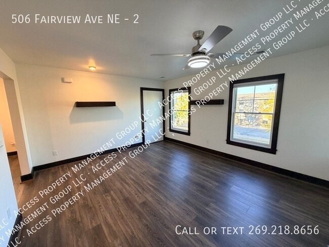 Building Photo - 506 Fairview Ave NE