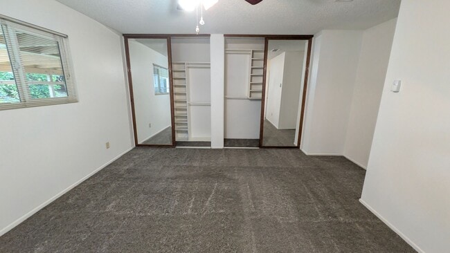 Building Photo - Single-Story home on cul-de-sac in Victoria Neighborhood Available for Lease