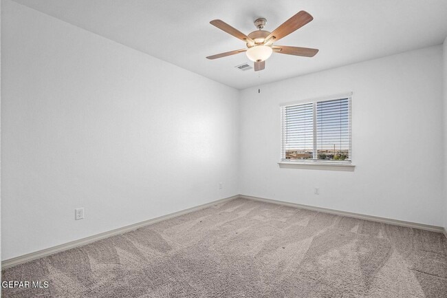 Building Photo - 14963 Pebble Hills Blvd