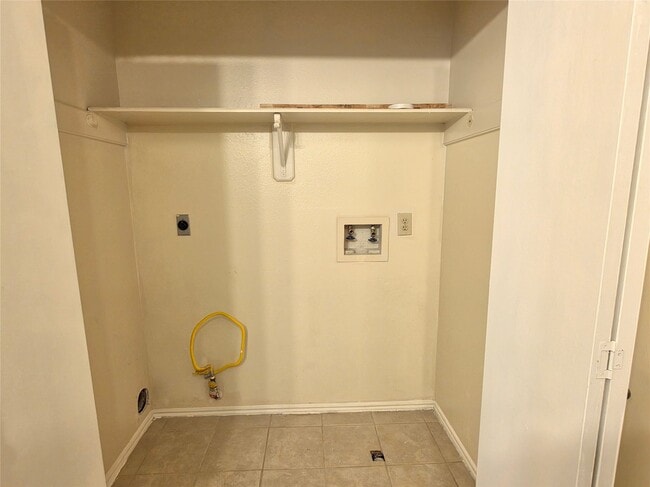 Building Photo - 13939 Plantation Valley Dr