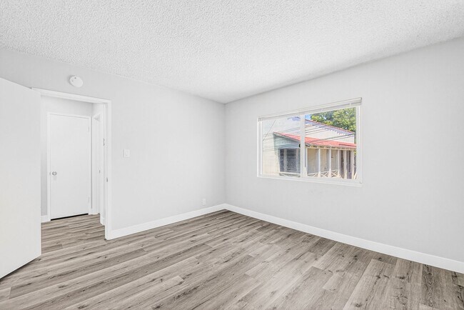 Building Photo - 3525 2nd St