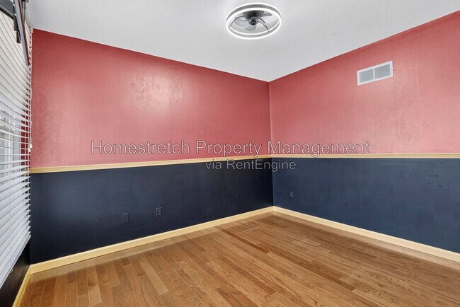 Building Photo - 6910 Emmons Dr