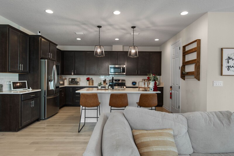 Building Photo - 143 Alderwood Pl