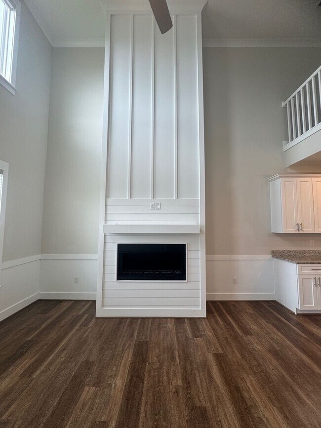 Building Photo - 311 Indigo Way