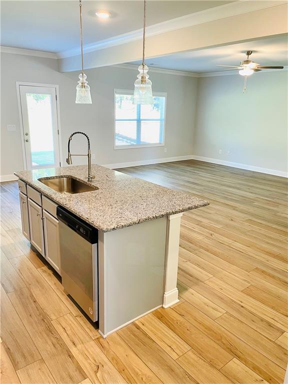 Building Photo - 3030 Westgate Park Dr