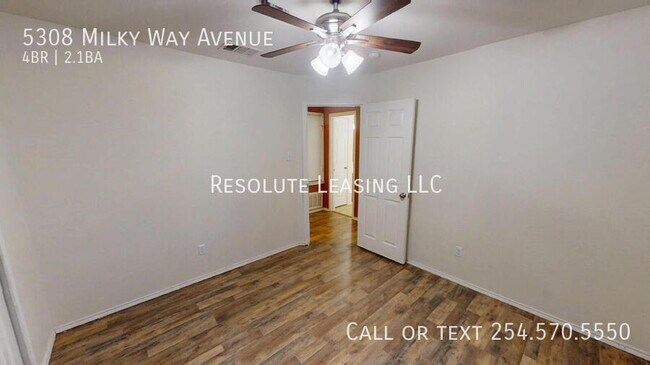 Building Photo - 5308 Milky Way Ave