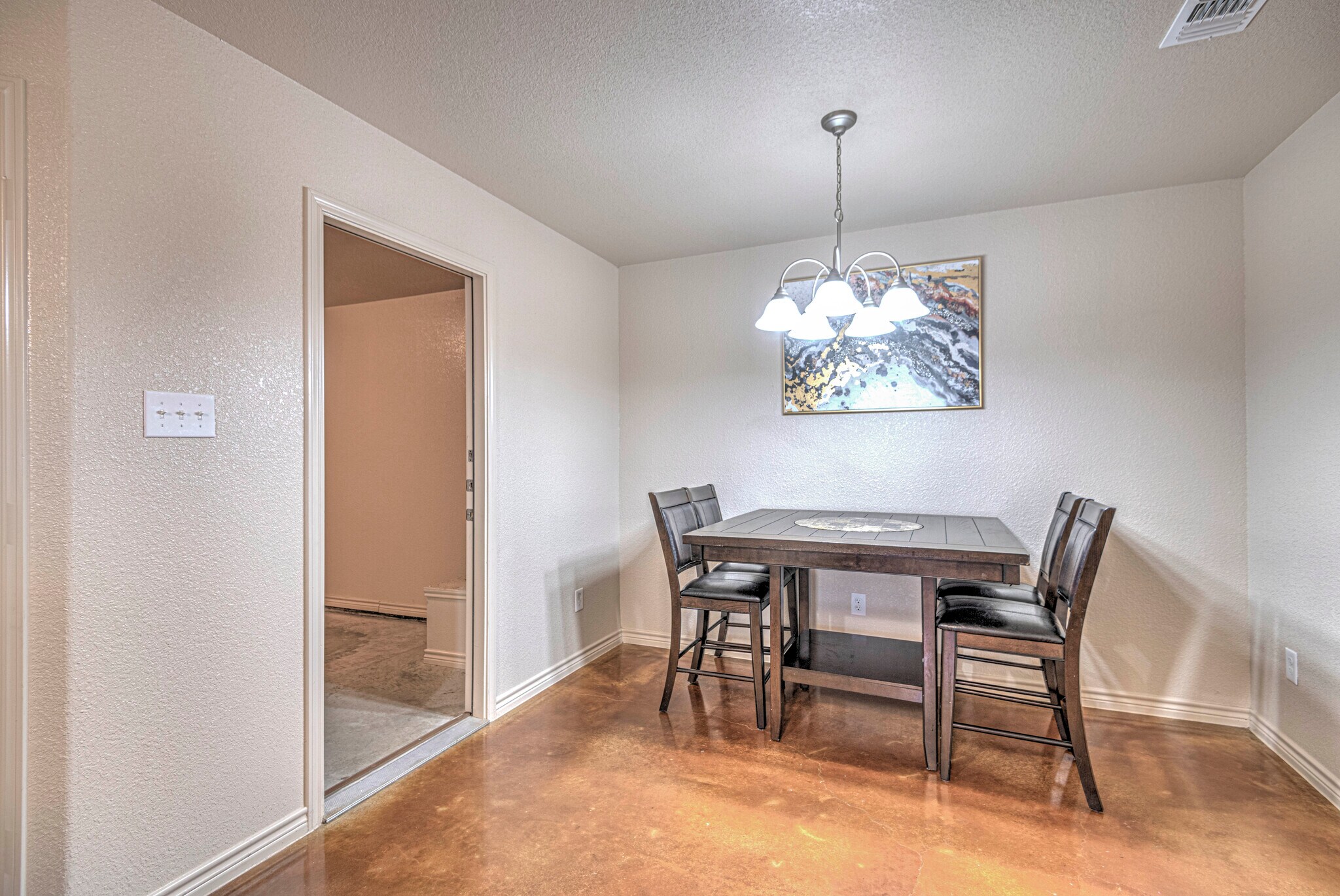 Building Photo - 1607 Powder River Dr APT B