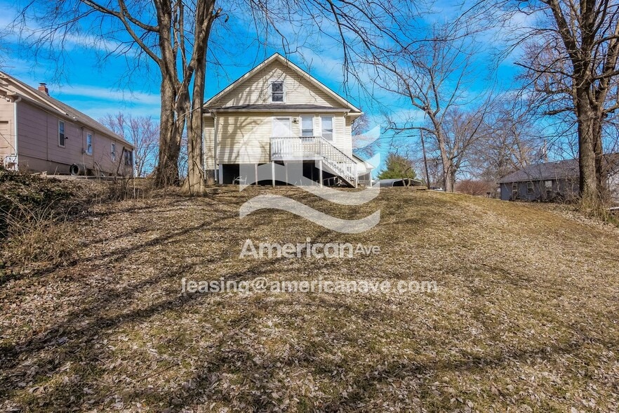 Building Photo - 11611 Hackett St