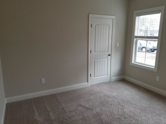 Building Photo - 2305 Brookville Dr