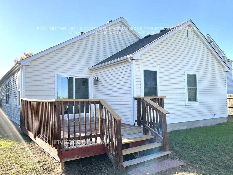 Building Photo - 1245 Lords Hill Dr