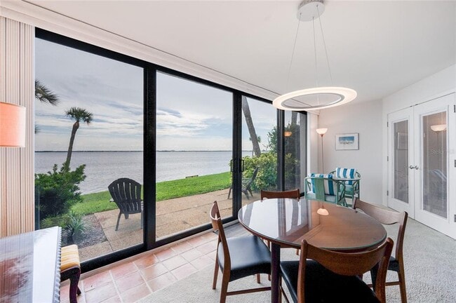 Building Photo - 6400 Flotilla Dr