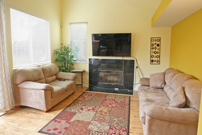 Building Photo - Newer Evergreen home faces neighborhood park - Great Evergreen schools