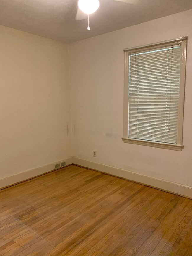Building Photo - Historic Fisher Park Duplex