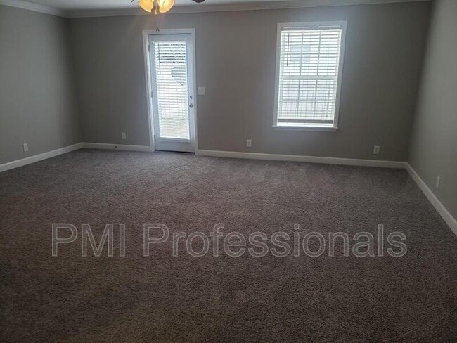 Building Photo - 609 Bonneville Ln