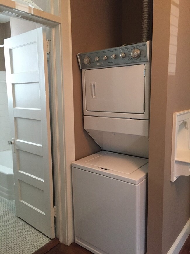 Building Photo - harde518