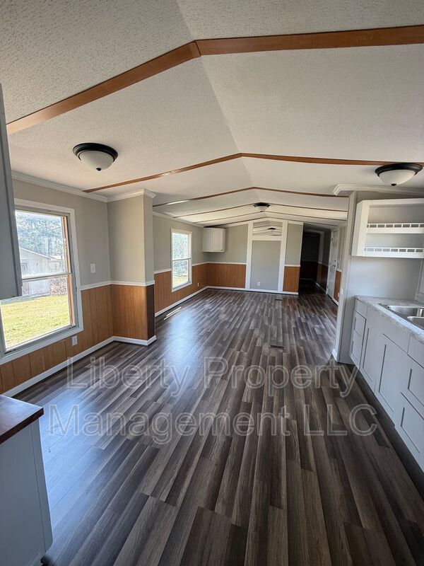 Building Photo - 21 Hill Side Lane