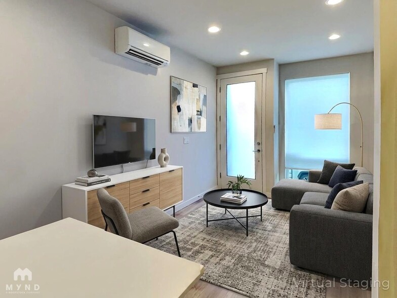 Building Photo - 7023 42nd Ave S